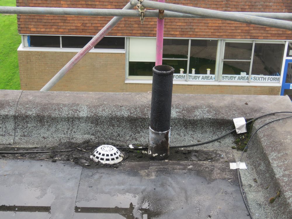 Daklekkage in Offenbeek Daklekkage in Offenbeek