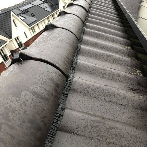 De diensten van dakspecialist in Offenbeek Nieuwe laag bitumen